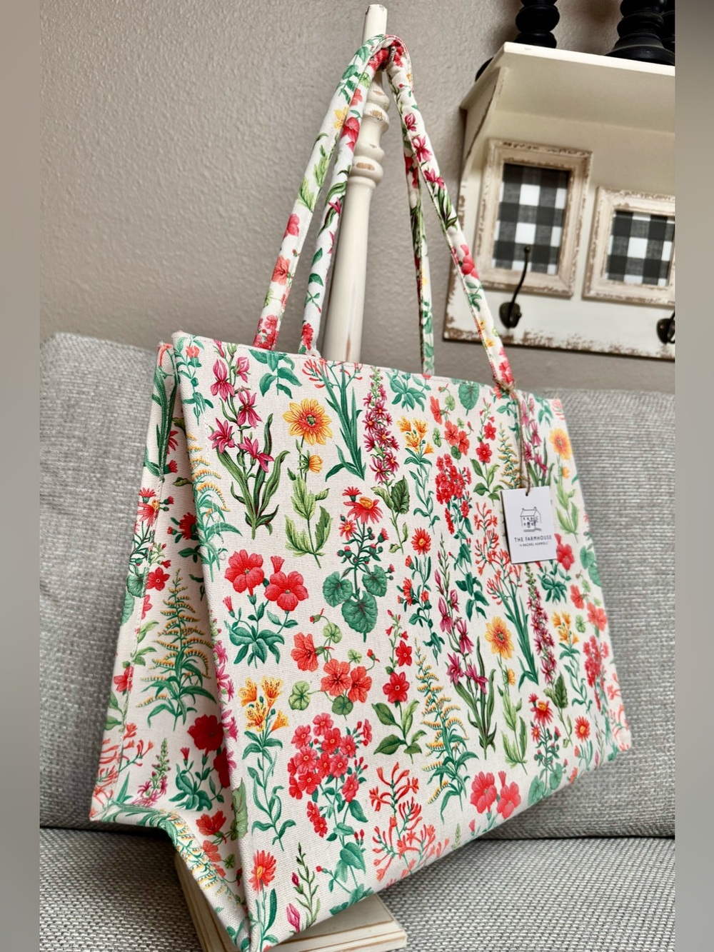 🌺 The Farmhouse by Rachel Ashwell -
Floral Canvas Tote Bag - Orange Interior